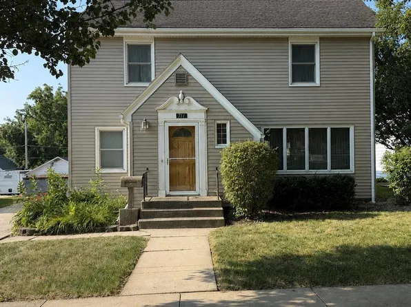 711 W Cherry St, Cherokee, IA 51012