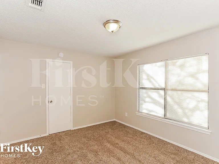 6000 Lavaca Dr — Photo 12