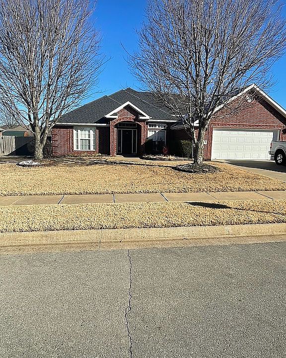 1st image of 246 S Sundown Dr