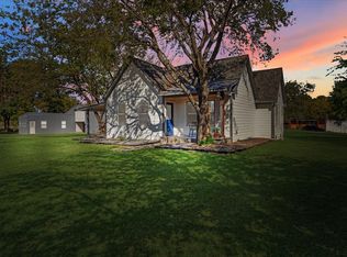 402 W Sam Rayburn Rd, Ector, TX 75439