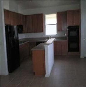 2nd image of 1903 SW Jamesport Dr