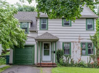 92 Arvine Hts, Rochester, NY 14611