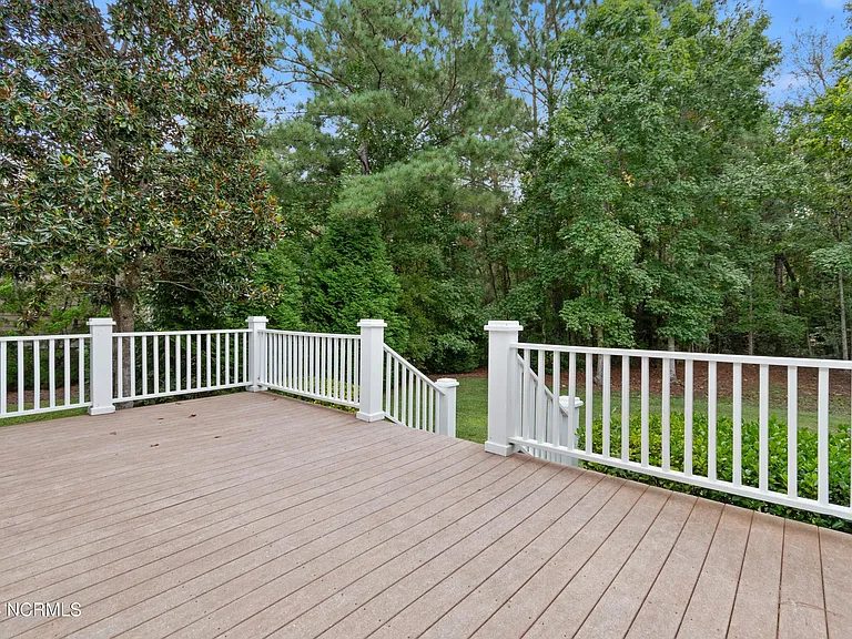 3567 Medinah Ave E — Photo 27
