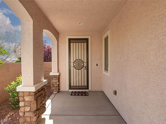 3rd image of 7624 Sugarloaf Peak St