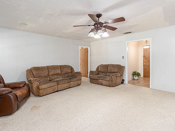 4th image of 1504 Rayford Rd