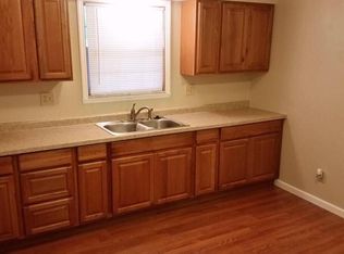 920 E 105th St, Indianapolis, IN