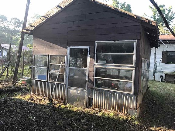 5th image of 3400 Juniper Dr