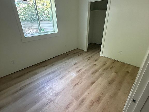5th image of 651 N Johnson Ave