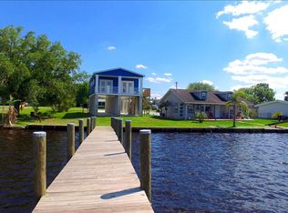 162 Beechers Point Dr, Welaka, FL 32193