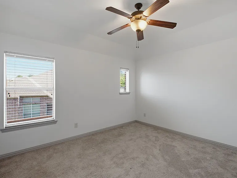 11907 Bamberg Ln — Photo 31