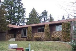 2nd image of 811 Linda Ln