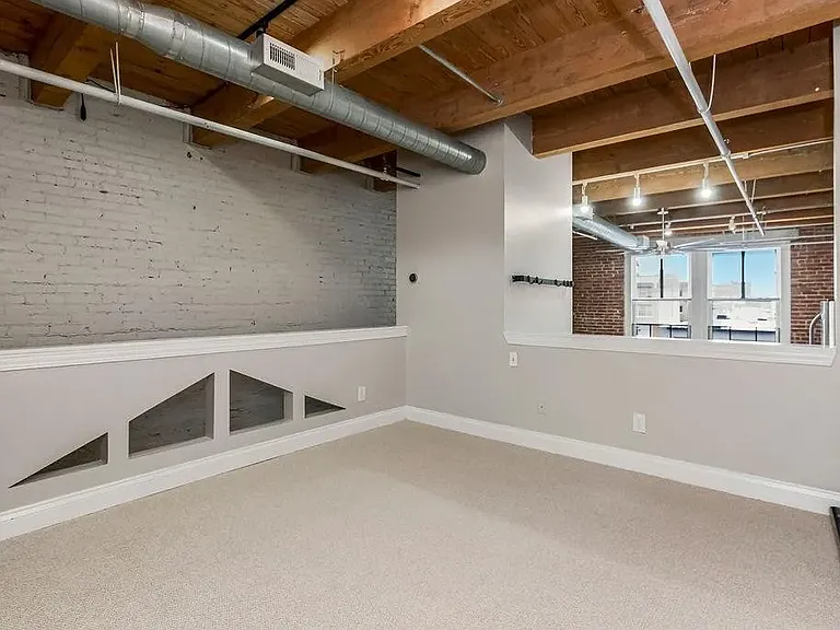 700 Broadway Blvd #406 — Photo 15