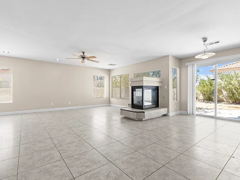 1006 Aspen Breeze Ave — Photo 7