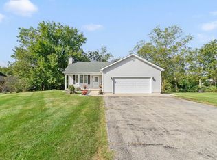2644 N 3739th Rd, Sheridan, IL 60551