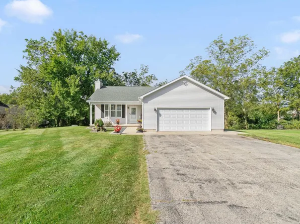 2644 N 3739th Rd, Sheridan, IL 60551
