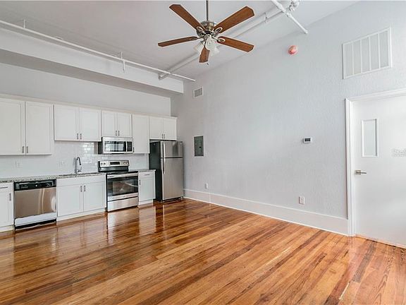 5th image of 1015 10th St N #13