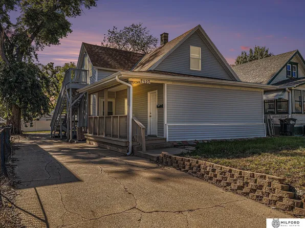 2523 Wirt St, Omaha, NE 68111