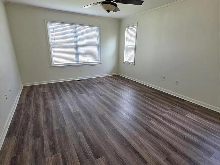 325 Oxford Pl #325 — Photo 12