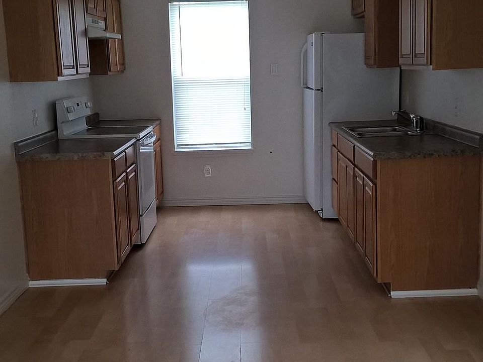 1st image of 2601 Johanna St #2
