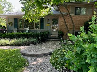 1900 Covington Dr, Ann Arbor, MI 48103