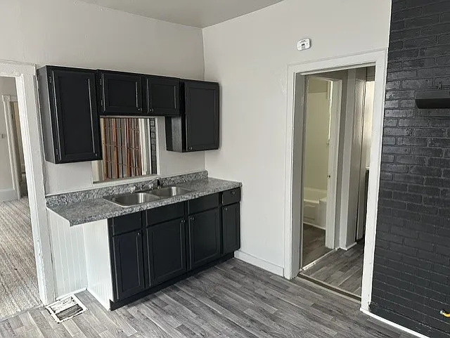 2832 N 16th Str - 1 — Photo 2