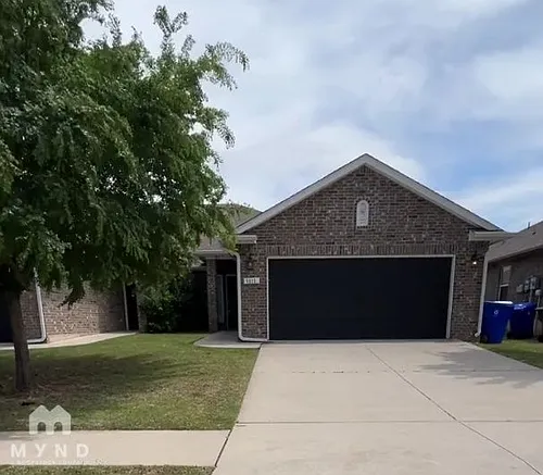 1111 Merlin Dr Photo 1
