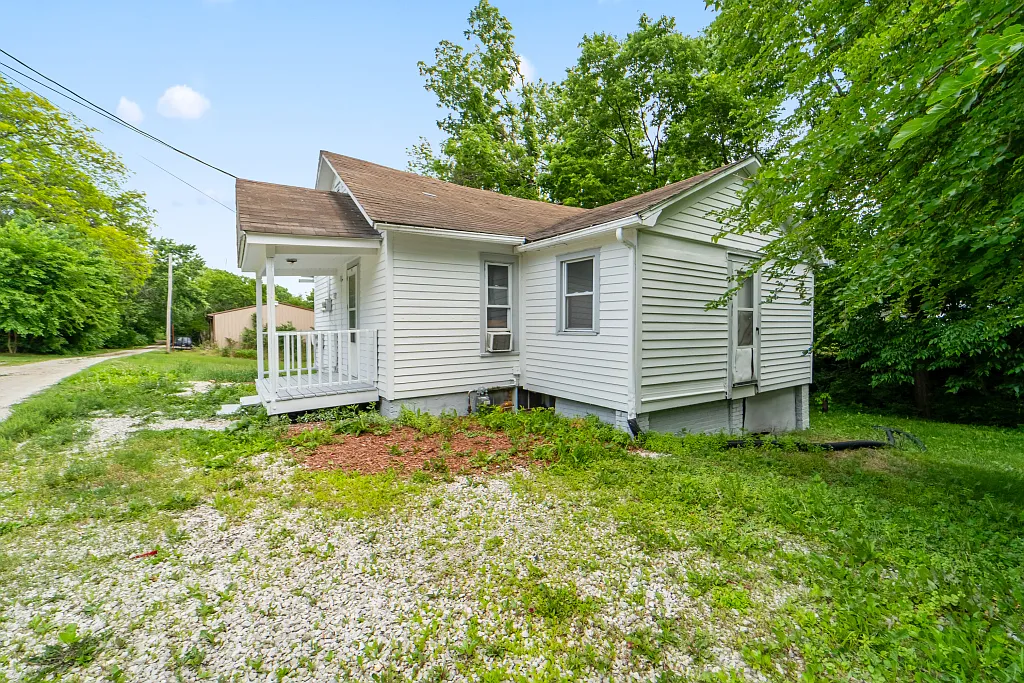 2 bed, 664 sqft, $850 — Photo 2