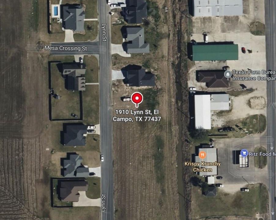 2nd image of 1910 Lynn St