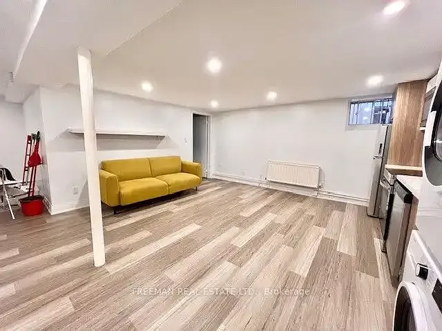 545 Palmerston Blvd #5 — Photo 8