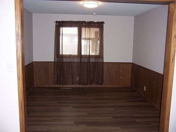 5th image of 2211 Hillside Ave