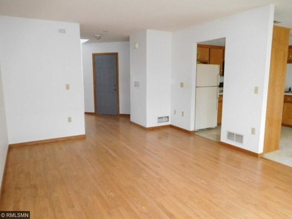 5th image of 3198 Edgerton St
