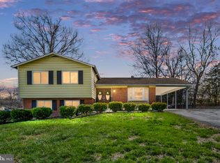 4401 Blyth Pl, Alexandria, VA 22309