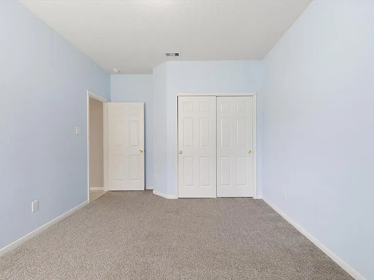 4810 Vintage Grove Ct — Photo 15