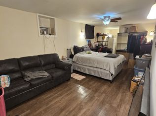 811 W 39th Ter #BASEMENT, Kansas City, MO 64111