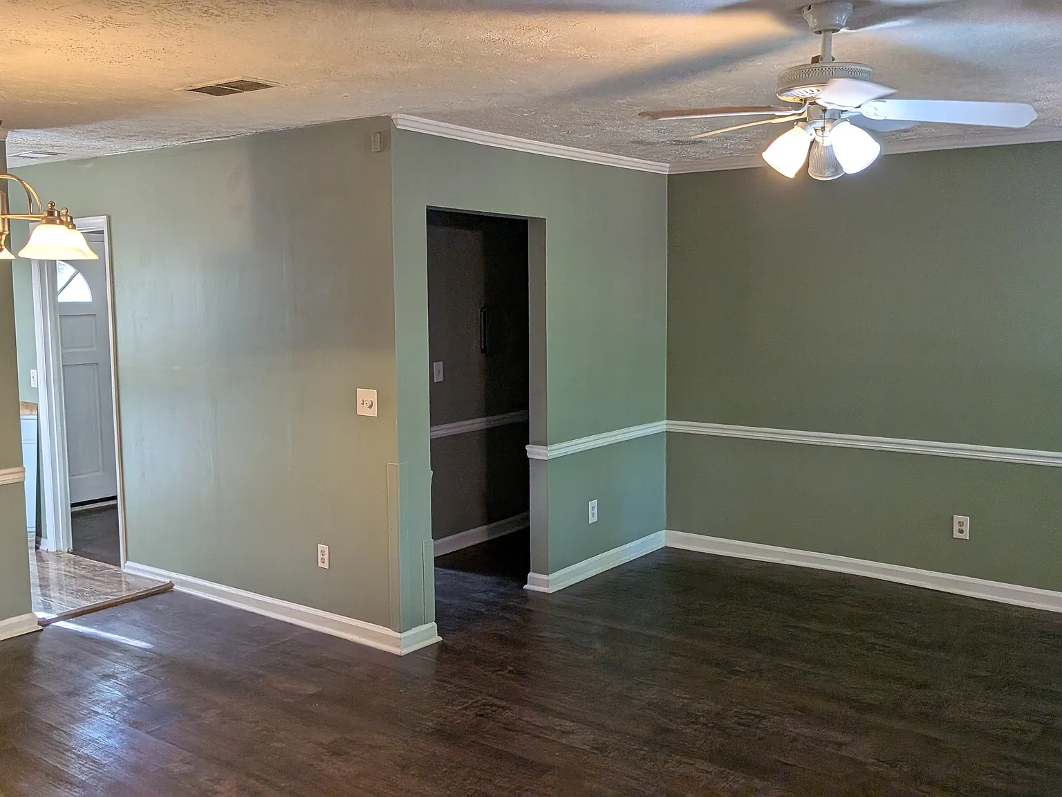 3 bed, 1120 sqft, $1,775 — Photo 4
