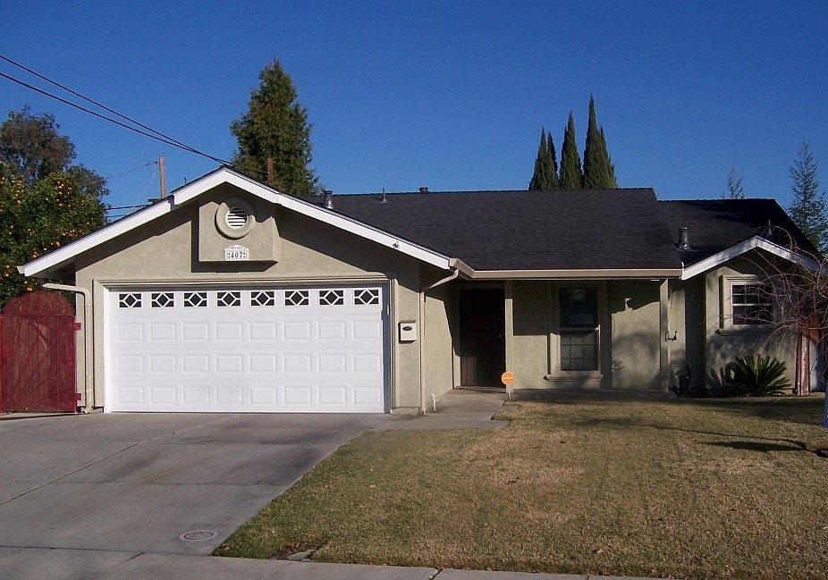 1st image of 407 Diane Dr