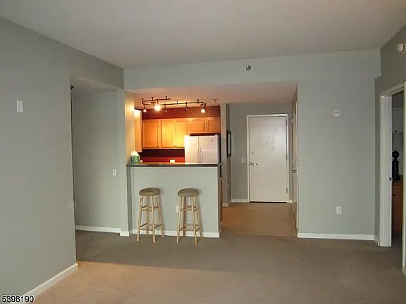 5th image of 1 Carriage City Plz APT 613