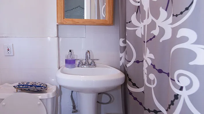 Rented by Nooklyn NYC LLC | media 5