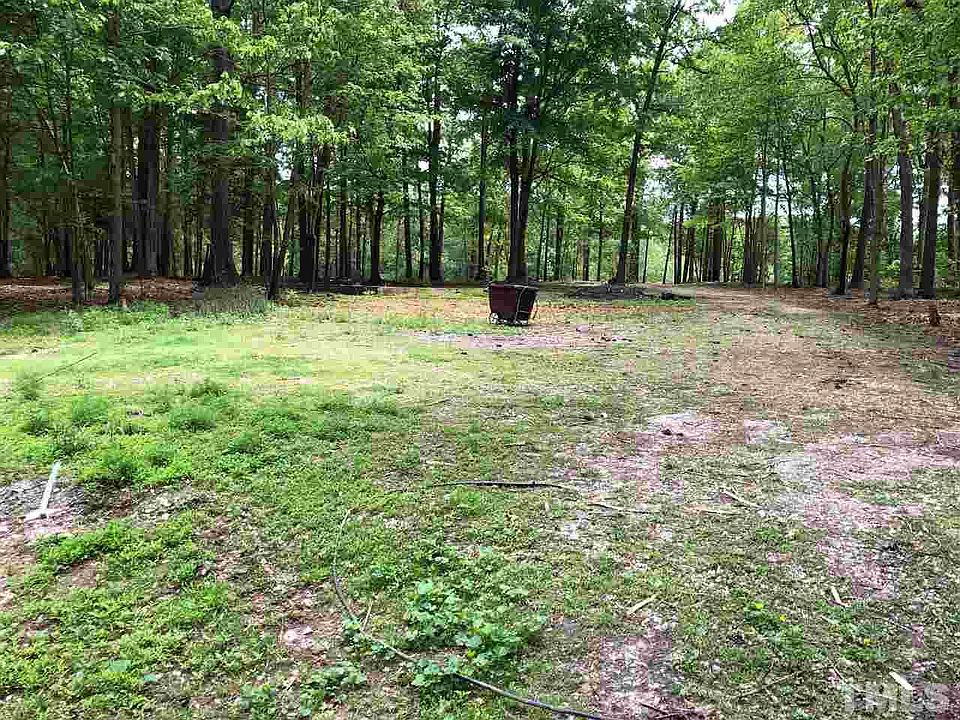 2nd image of 12389 Buck Rd