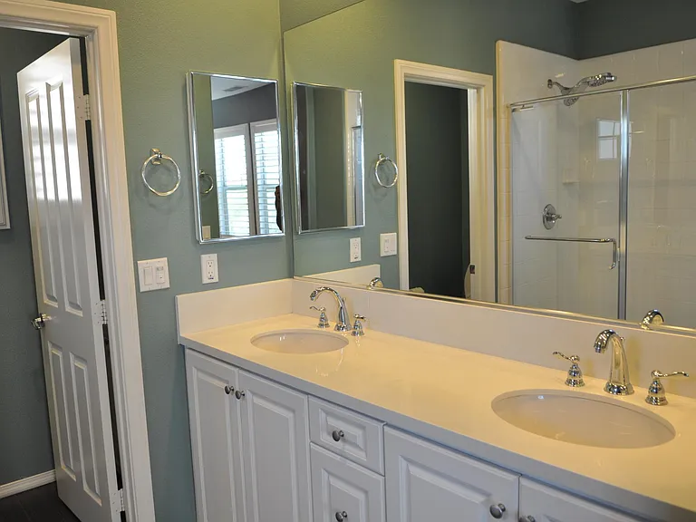 1124 Cherry Tree Ln — Photo 8