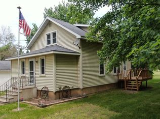 11979 Willow Ave, Cresco, IA 52136