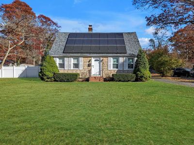 93 Broadway Avenue, Sayville, NY, 11782