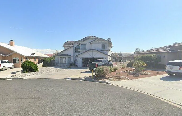 18655 Knollwood Ct — Photo 1
