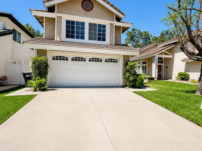 15434 Ficus St — Photo 35
