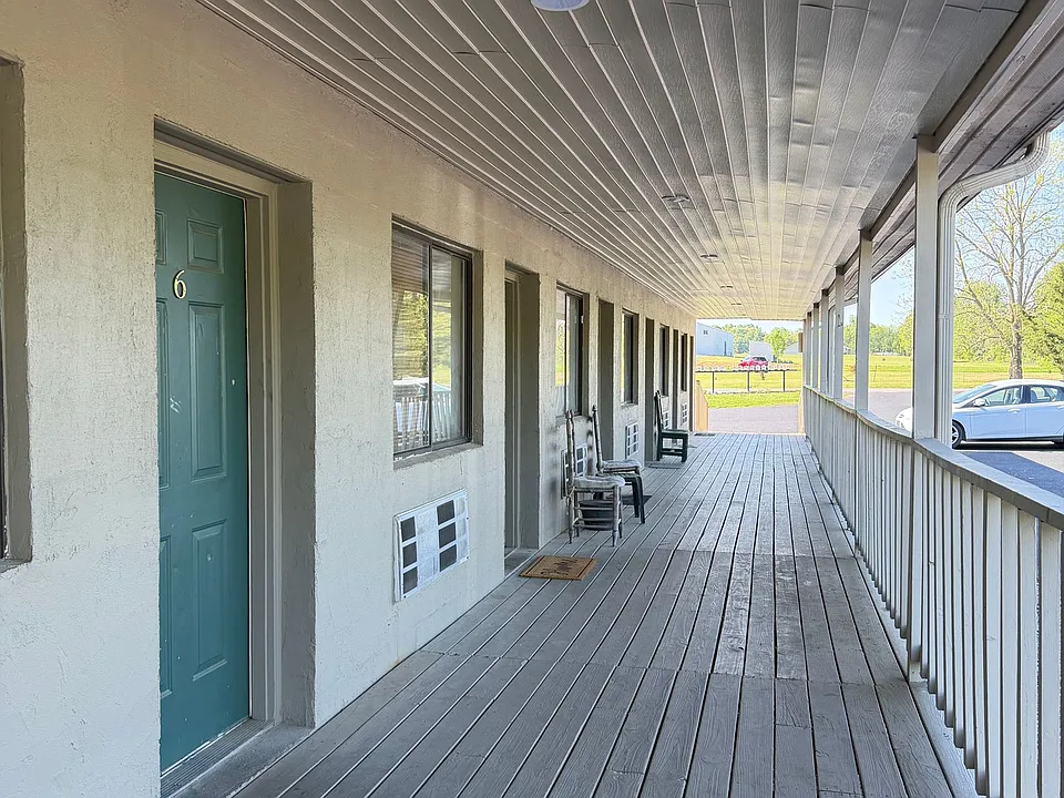 490 Haygood Rd #16