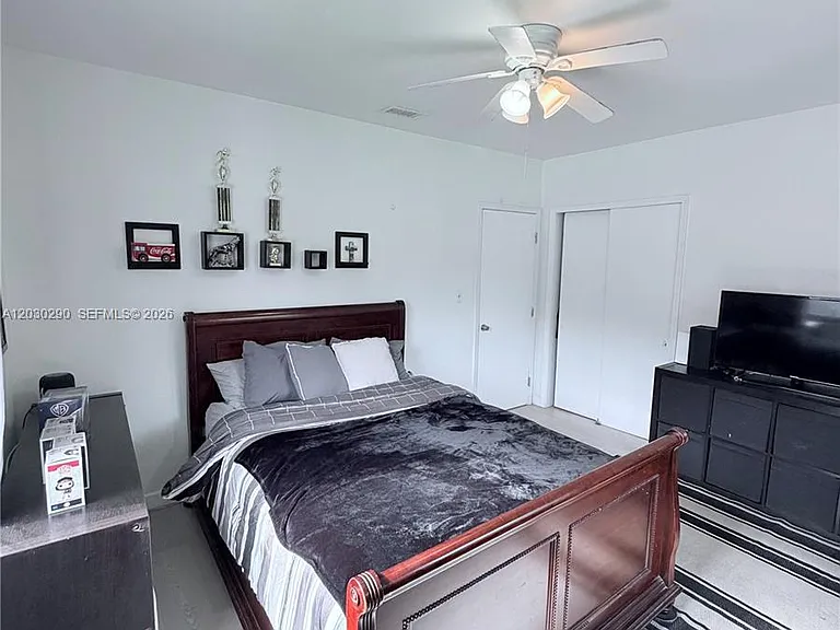 9021 N Miami Ave — Photo 16
