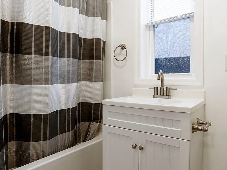 207 N Mulberry St #3 — Photo 13