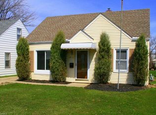 29143 Forest Grove Rd, Willowick, OH 44095