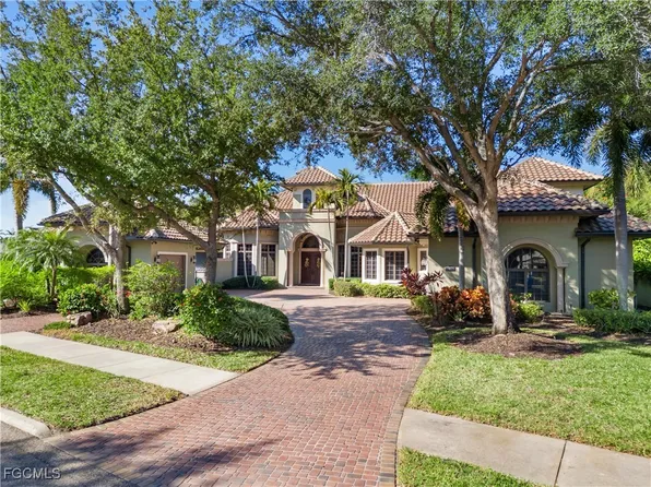 1265 Canterbury Dr, Fort Myers, FL 33901