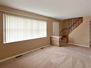 6813 Olympic Dr, Bridgeview, IL 60455